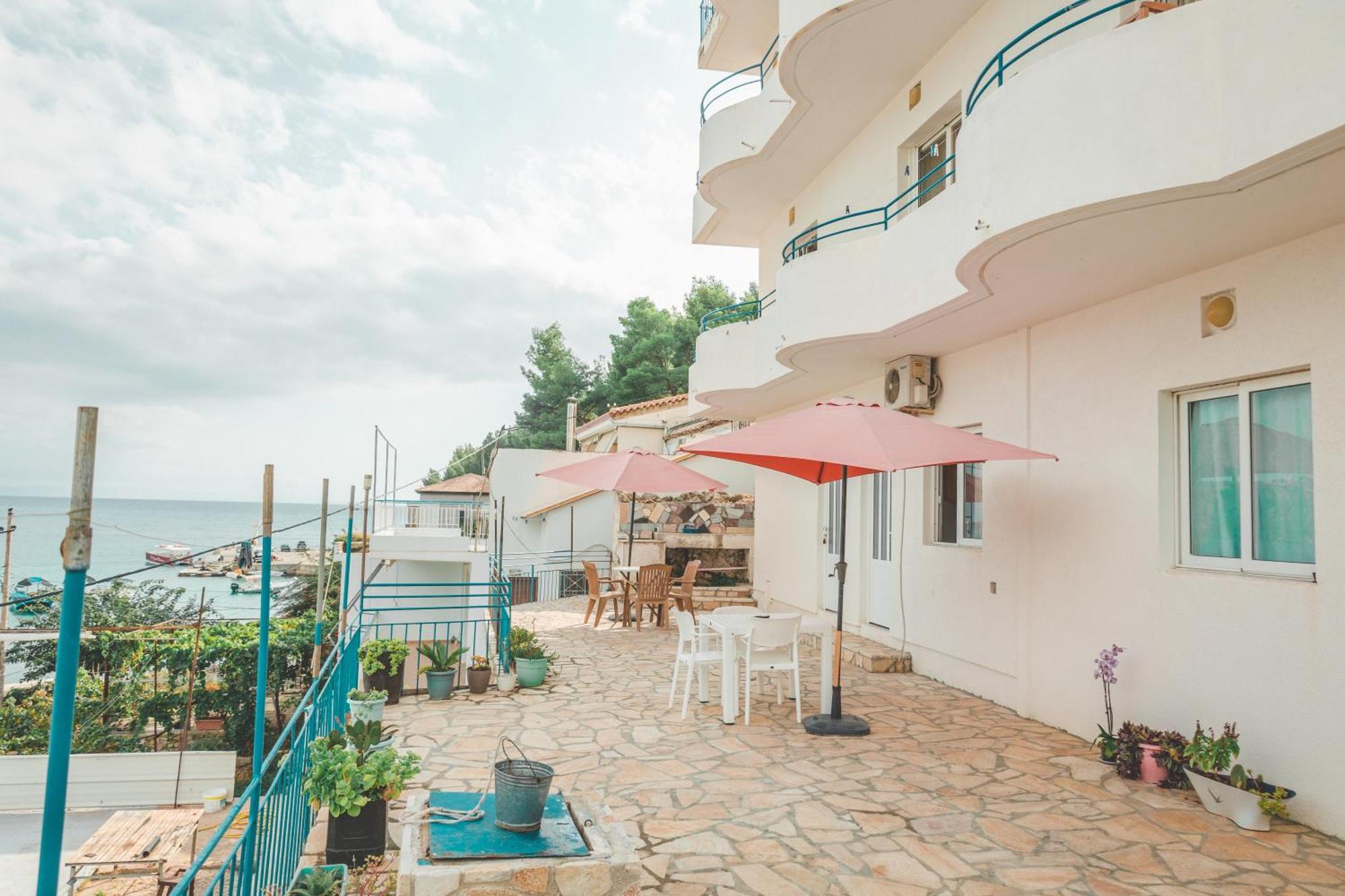 Beachfront Apartment Himare Ngoại thất bức ảnh
