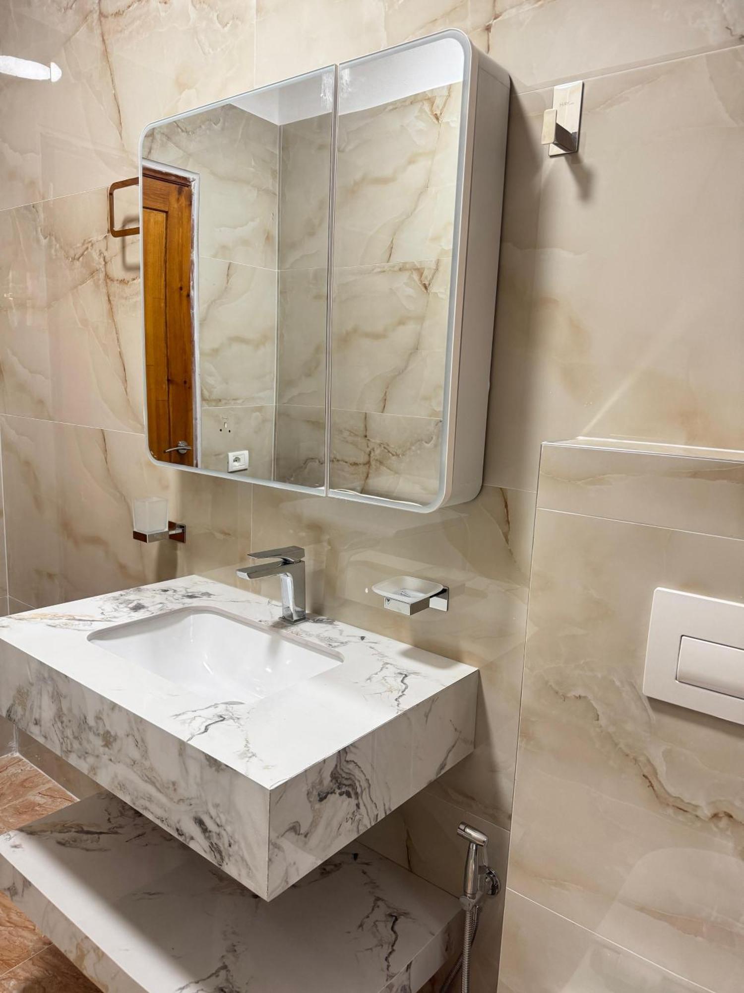 Beachfront Apartment Himare Ngoại thất bức ảnh
